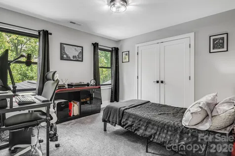 67 Apple Meadow Court Hendersonville NC 28739
