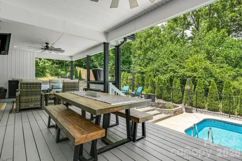 67 Apple Meadow Court Hendersonville NC 28739