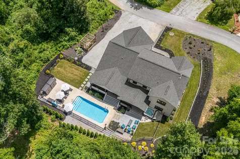 67 Apple Meadow Court Hendersonville NC 28739