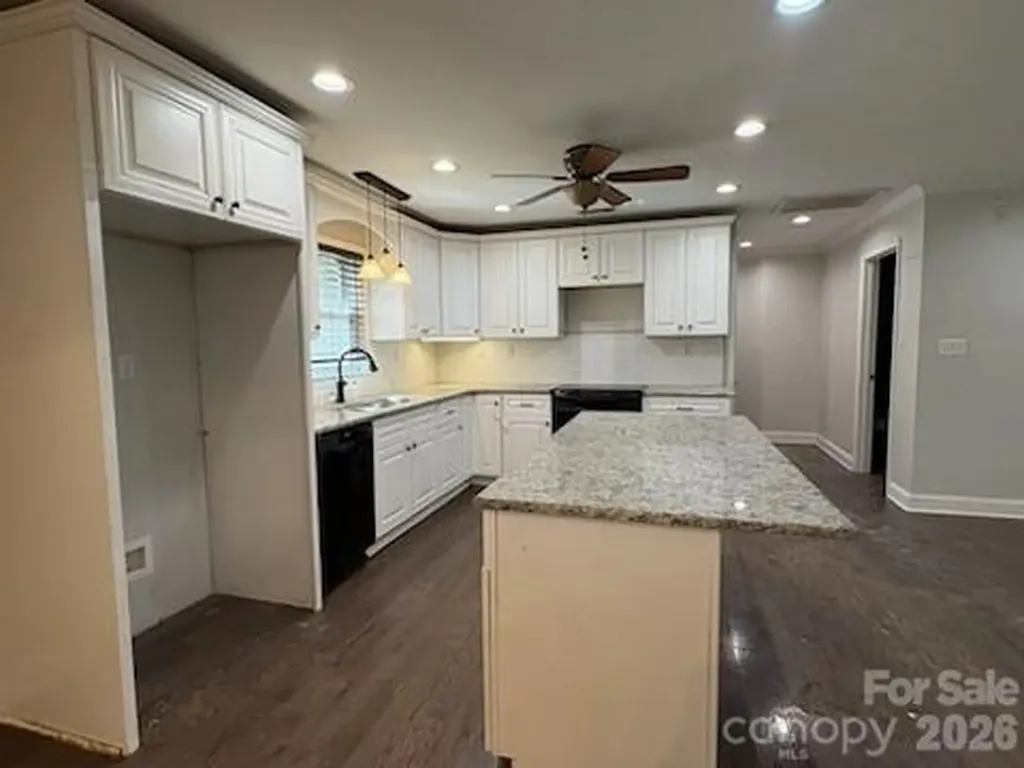 6081 Cambridge Drive Harrisburg NC 28075
