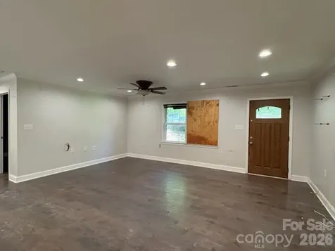 6081 Cambridge Drive Harrisburg NC 28075