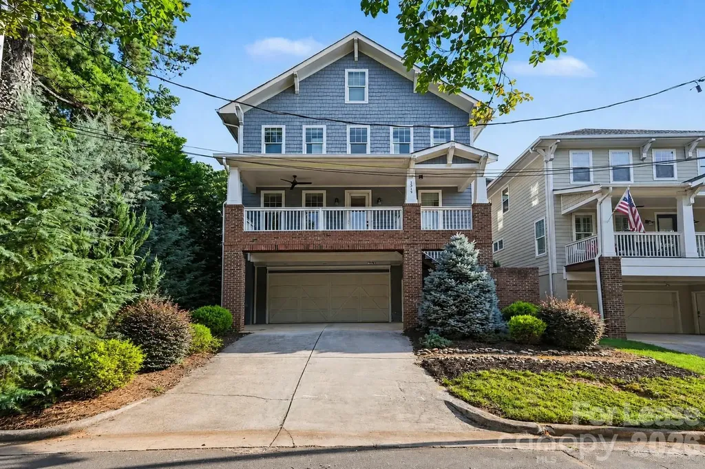 1919 Hamorton Place Charlotte NC 28205