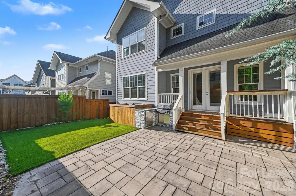 1919 Hamorton Place Charlotte NC 28205