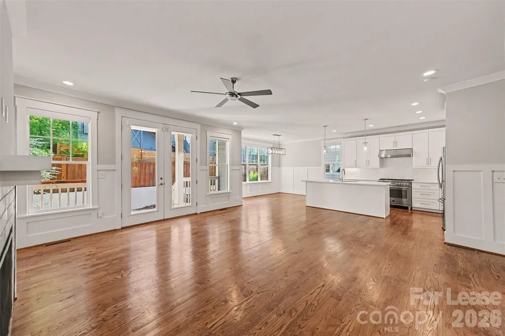 1919 Hamorton Place Charlotte NC 28205