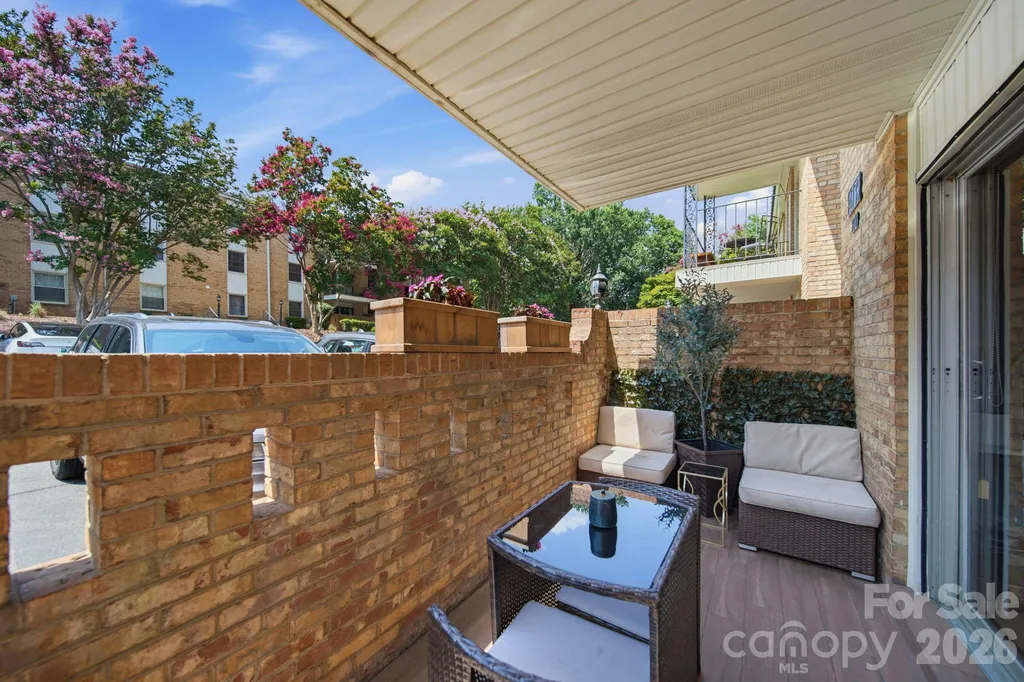 4739 Hedgemore Drive Charlotte NC 28209