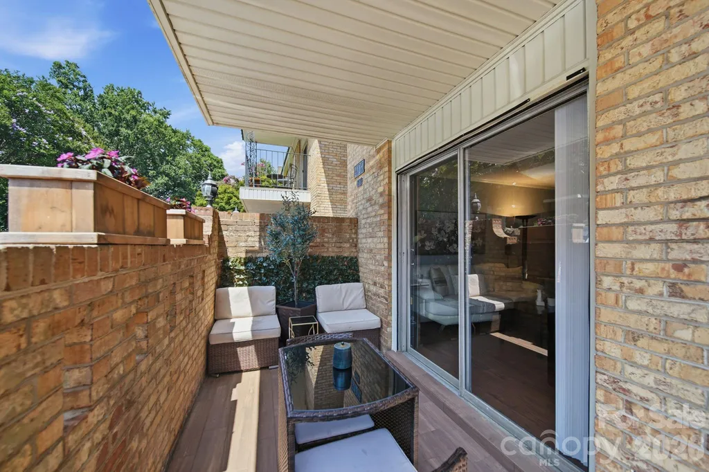 4739 Hedgemore Drive Charlotte NC 28209