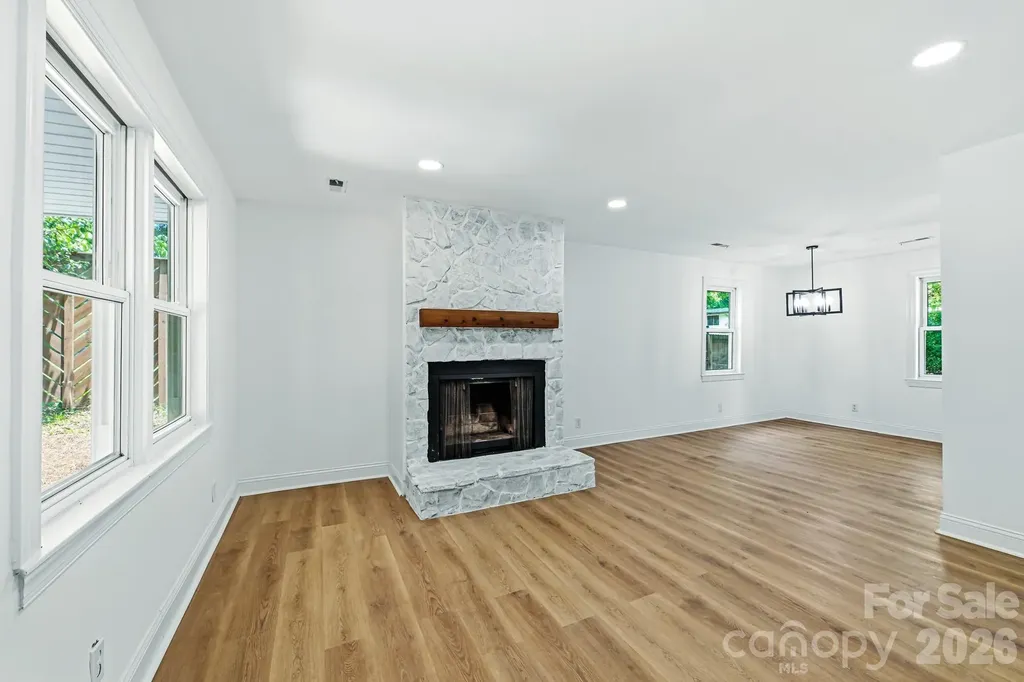1936 Lakedell Drive Charlotte NC 28215