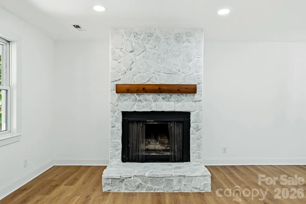 1936 Lakedell Drive Charlotte NC 28215