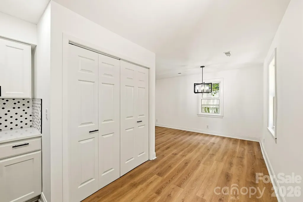 1936 Lakedell Drive Charlotte NC 28215