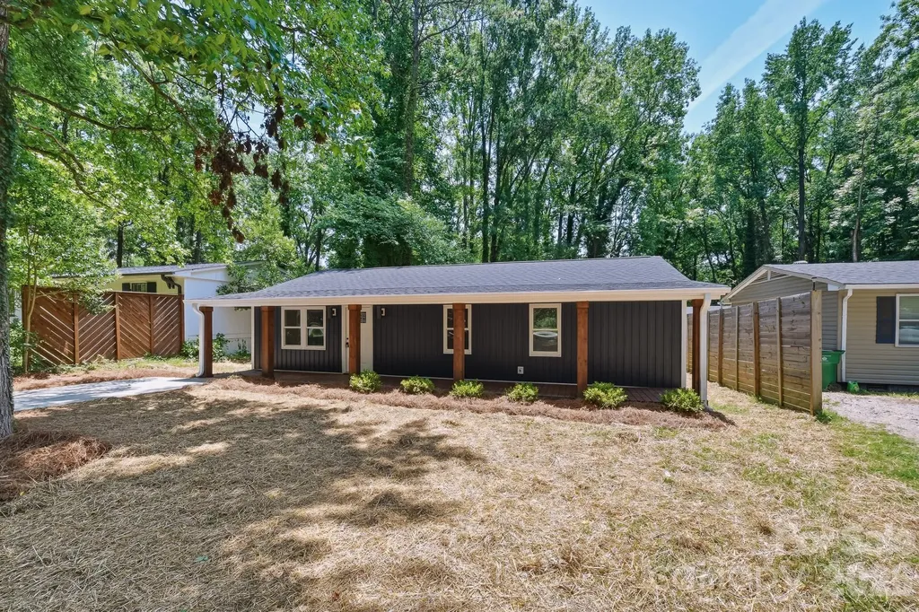 1936 Lakedell Drive Charlotte NC 28215