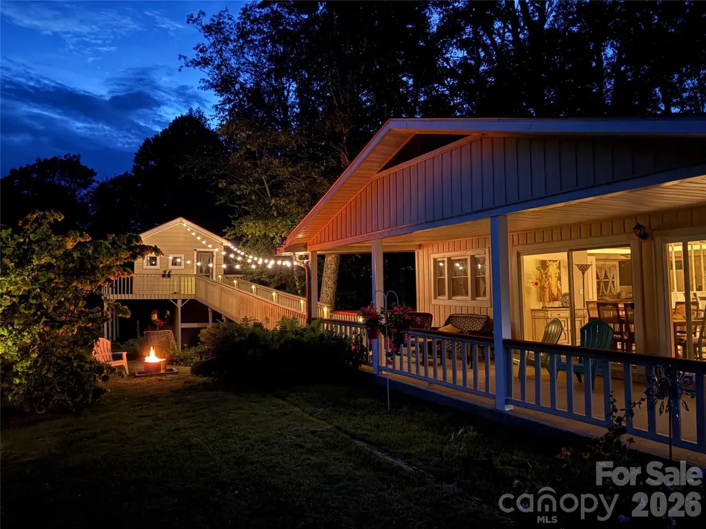 1967 Mckinney Mine Road Spruce Pine NC 28777