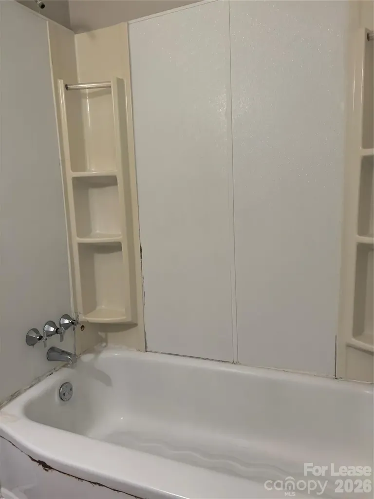 2565 Brentwood Place Charlotte NC 28208