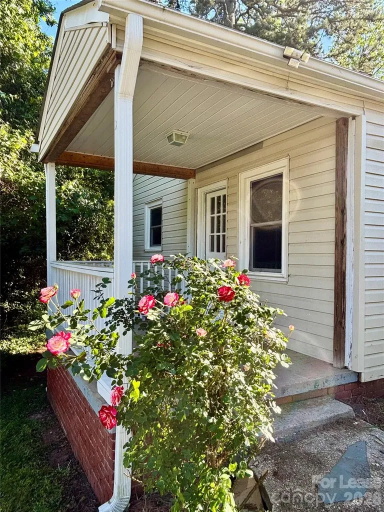 2565 Brentwood Place Charlotte NC 28208