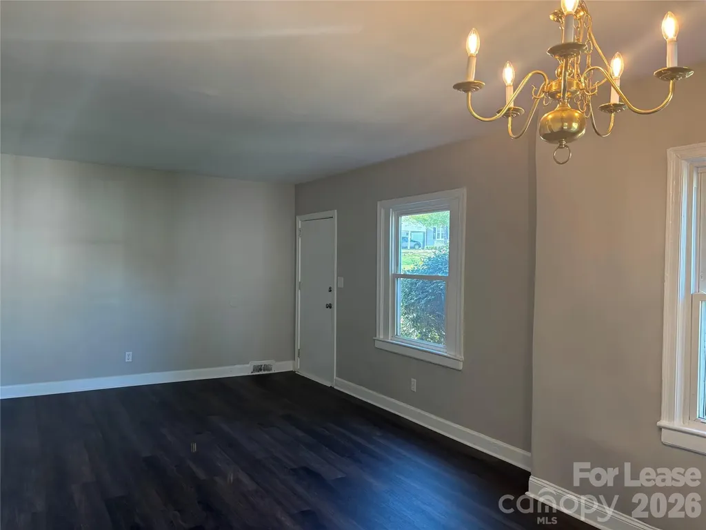 2565 Brentwood Place Charlotte NC 28208