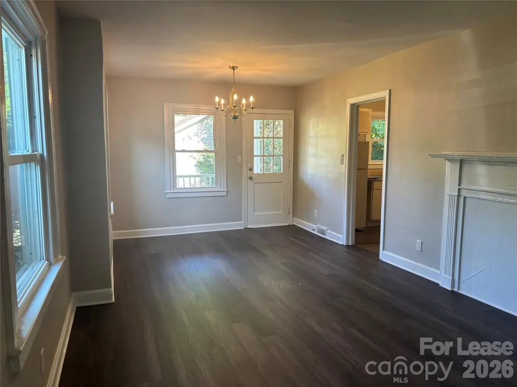 2565 Brentwood Place Charlotte NC 28208