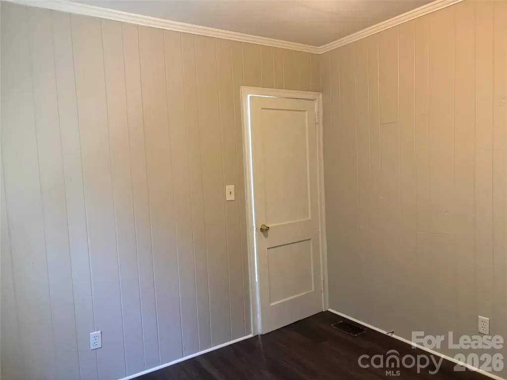 2565 Brentwood Place Charlotte NC 28208