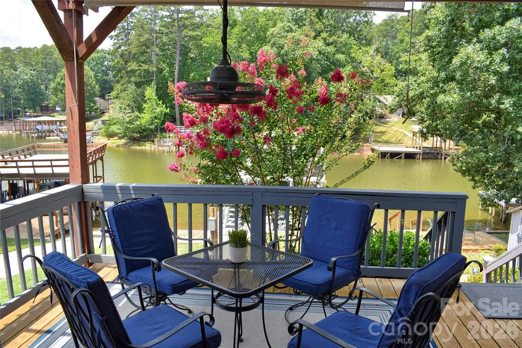 260 Pirates Cove Badin Lake NC 28127