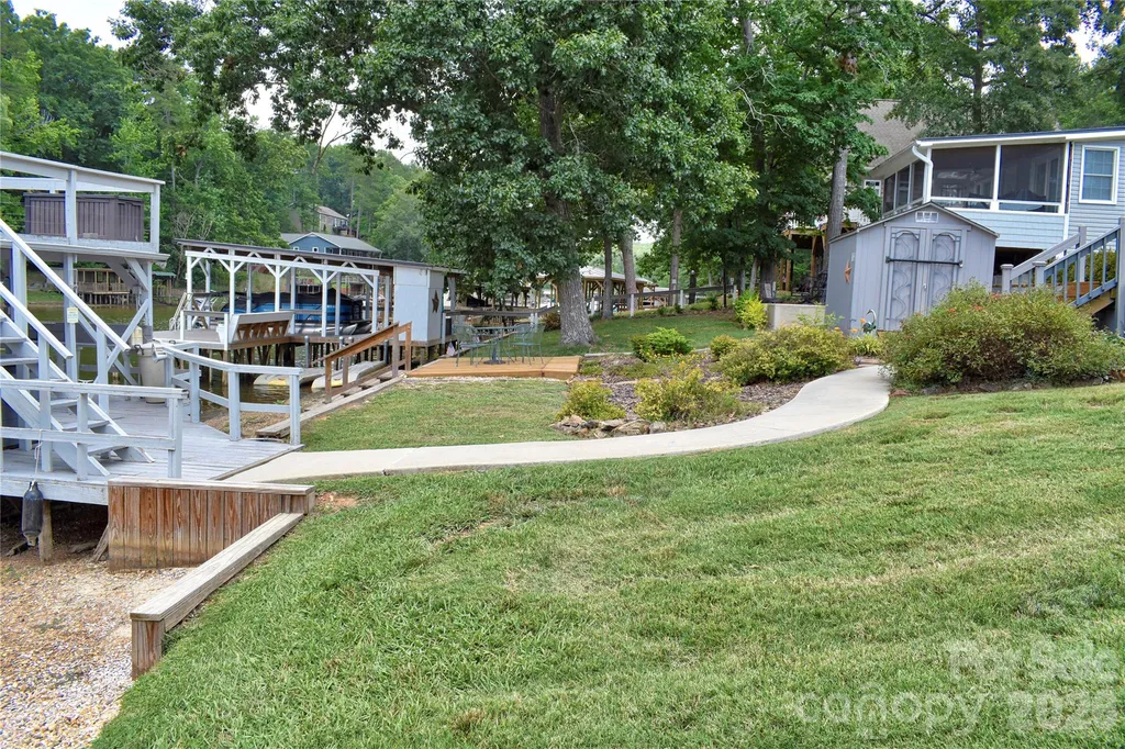 260 Pirates Cove Badin Lake NC 28127