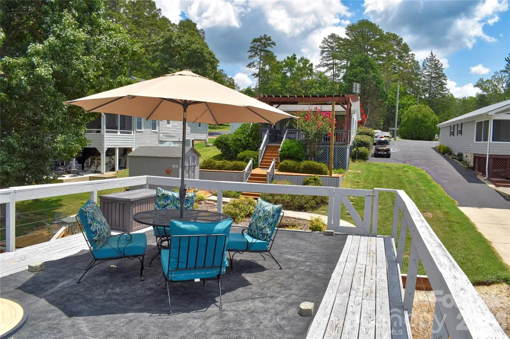 260 Pirates Cove Badin Lake NC 28127