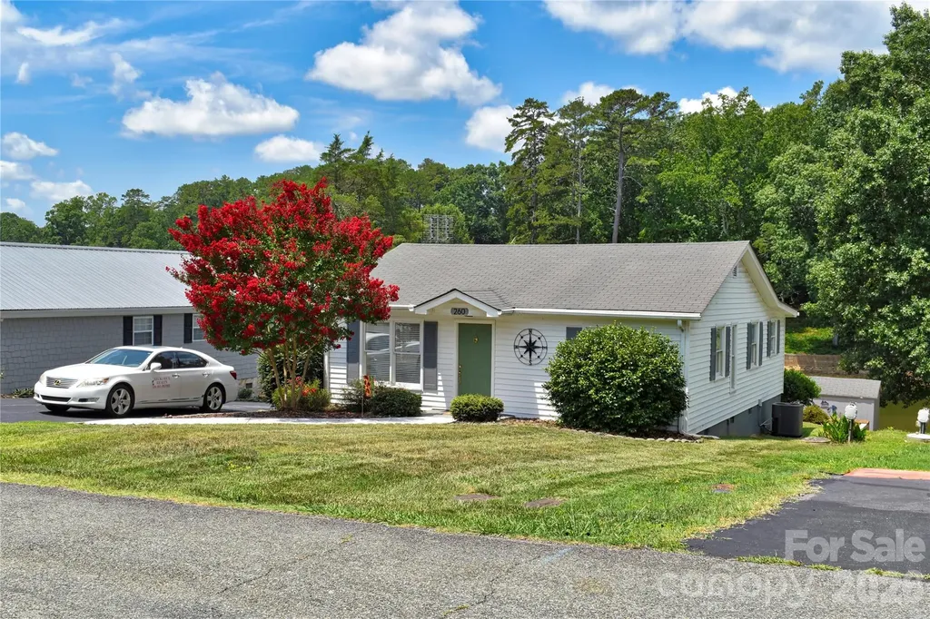 260 Pirates Cove Badin Lake NC 28127