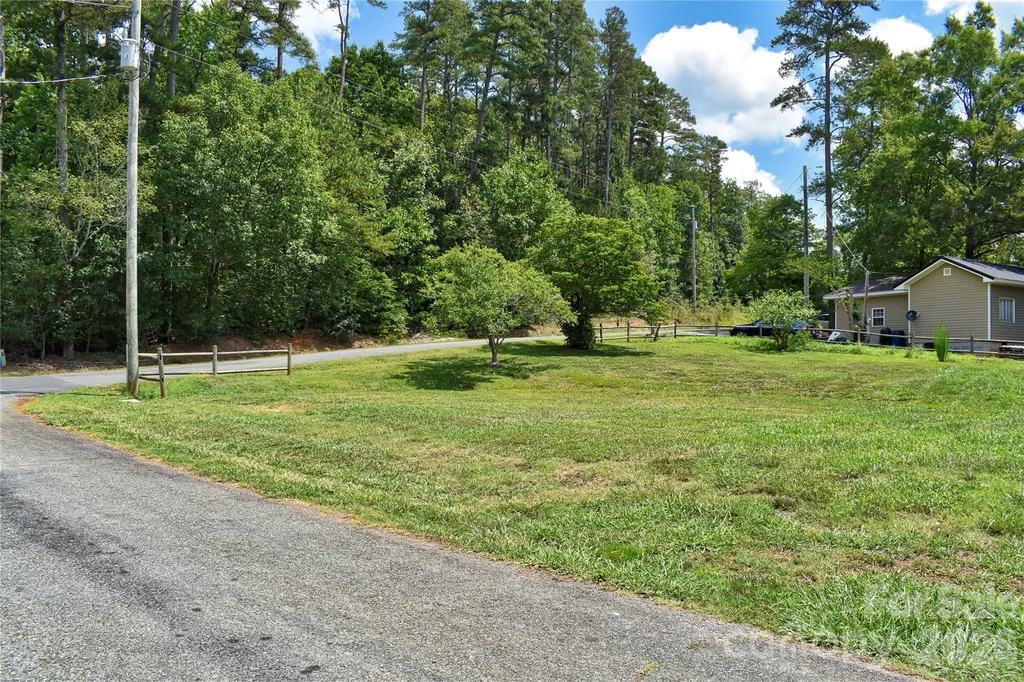 260 Pirates Cove Badin Lake NC 28127