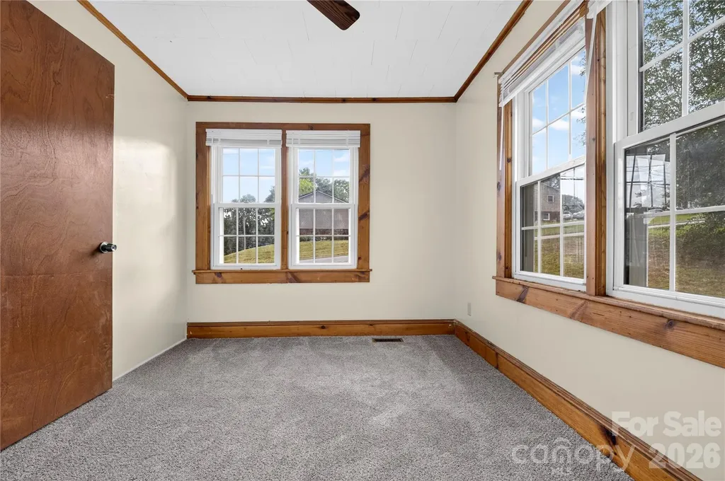 893 7th Street Drive SE Hickory NC 28602