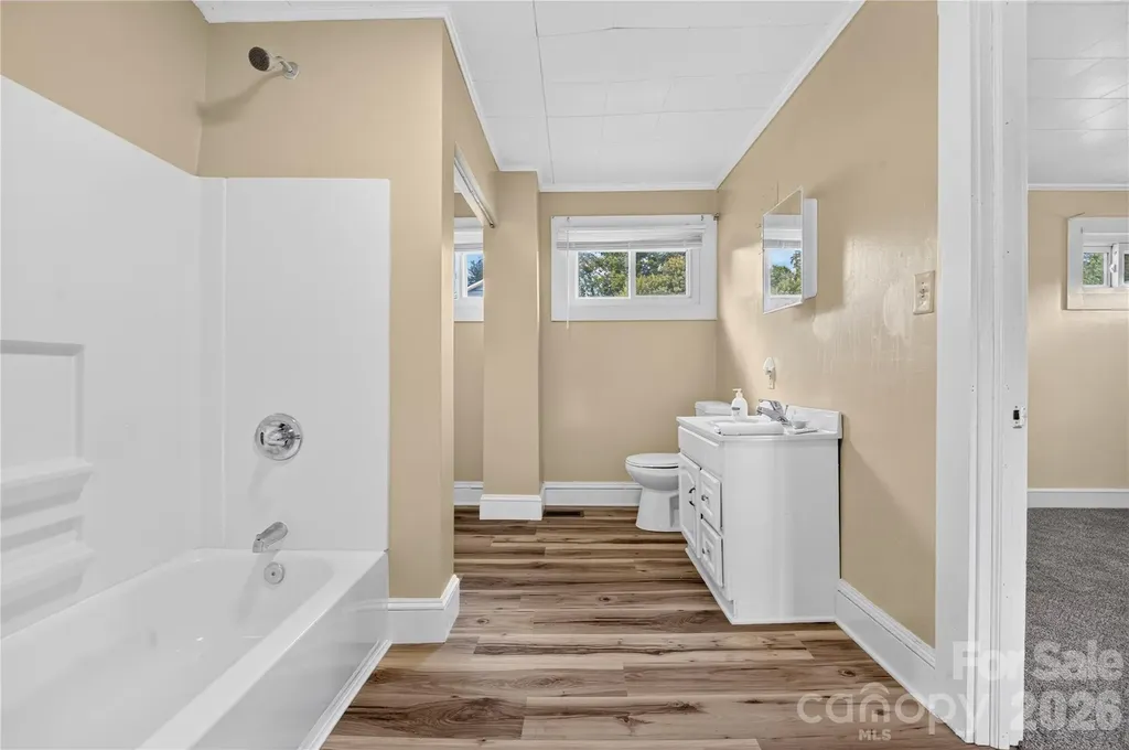 893 7th Street Drive SE Hickory NC 28602