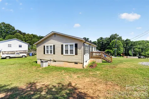 893 7th Street Drive SE Hickory NC 28602