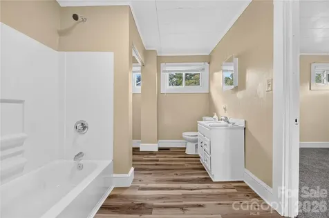 893 7th Street Drive SE Hickory NC 28602