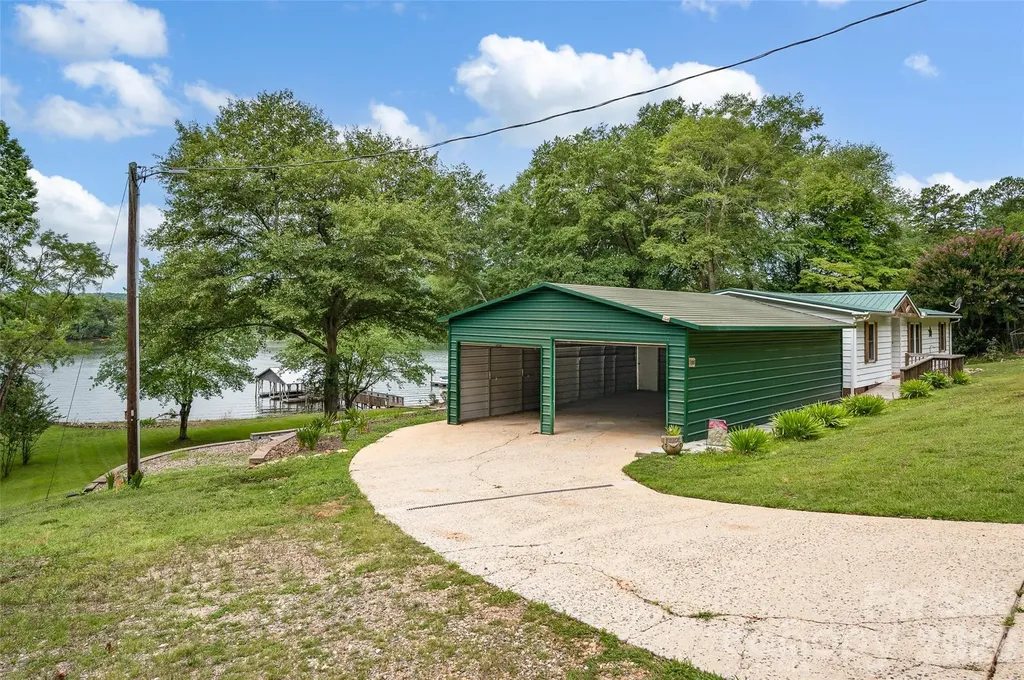 158 Wildwood Trail Drive Statesville NC 28677