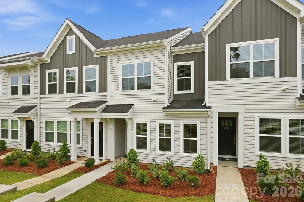 5861 Tuckaseegee Road Charlotte NC 28208