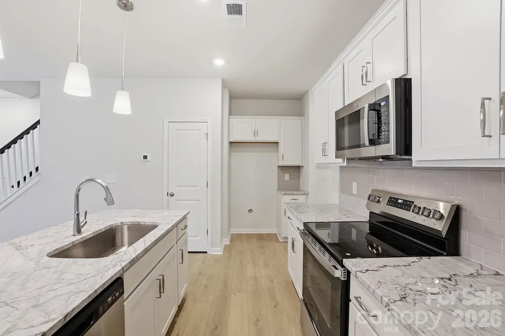 5861 Tuckaseegee Road Charlotte NC 28208