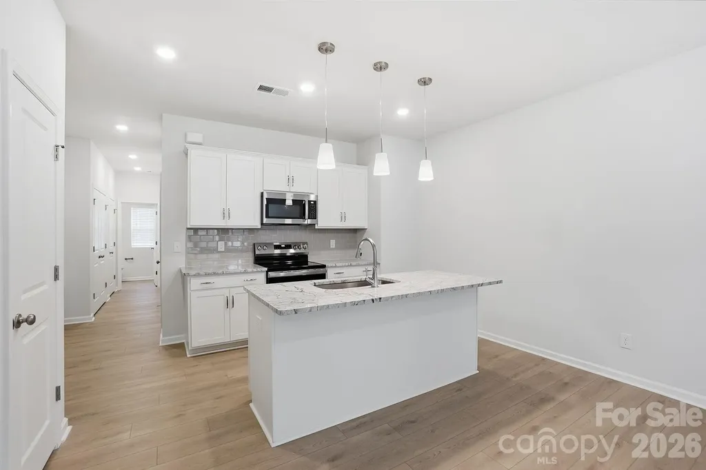 5861 Tuckaseegee Road Charlotte NC 28208
