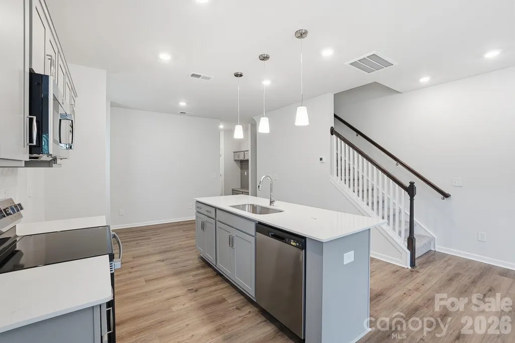 5853 Tuckaseegee Road Charlotte NC 28208