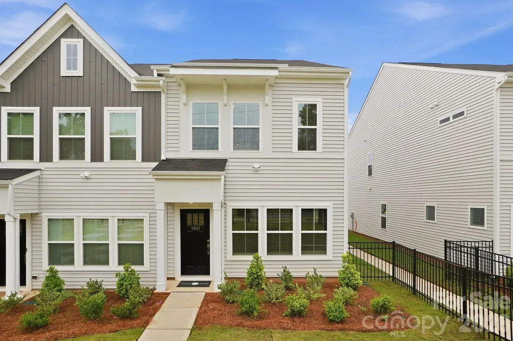 5847 Tuckaseegee Road Charlotte NC 28208
