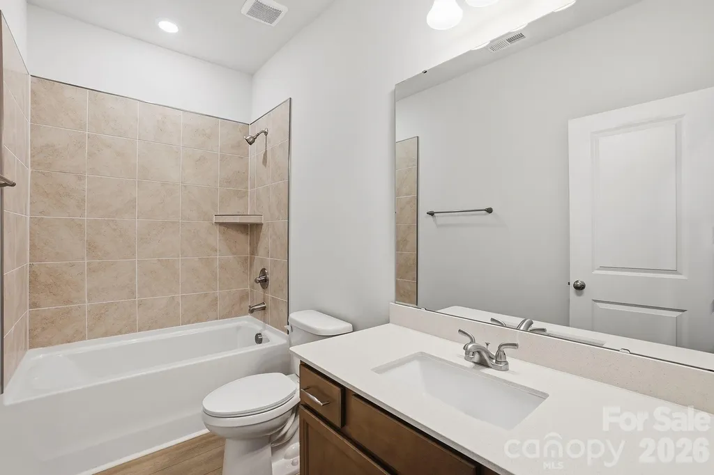 5847 Tuckaseegee Road Charlotte NC 28208