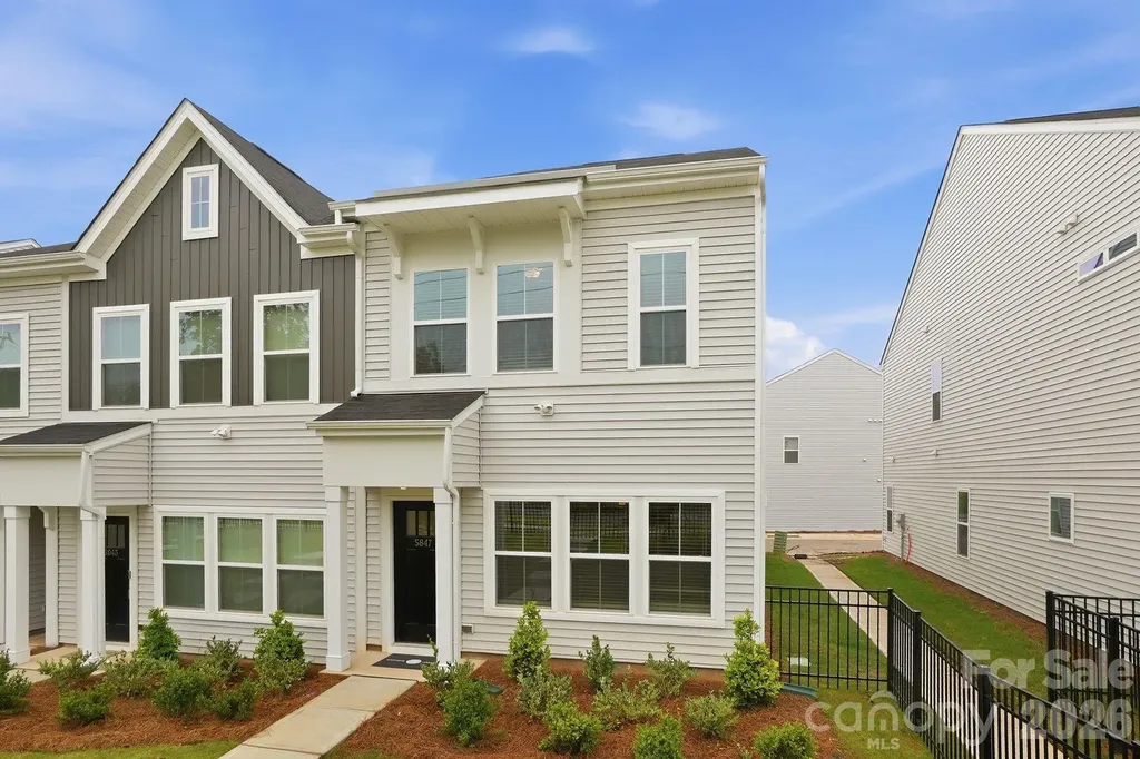 5847 Tuckaseegee Road Charlotte NC 28208