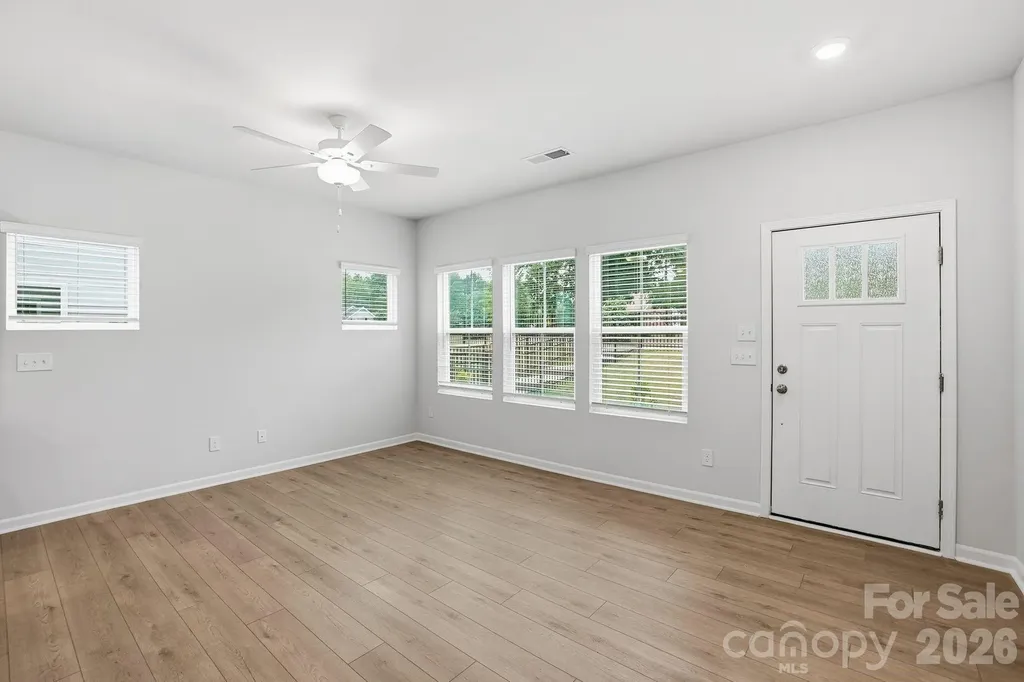 5847 Tuckaseegee Road Charlotte NC 28208