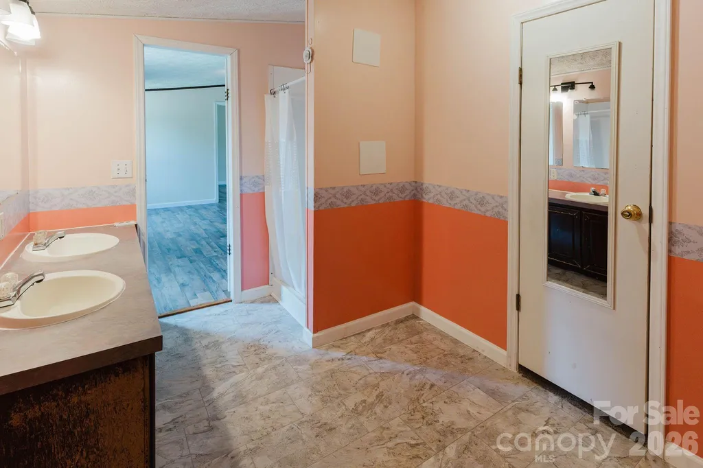 308 Forest Hollow Drive Statesville NC 28677