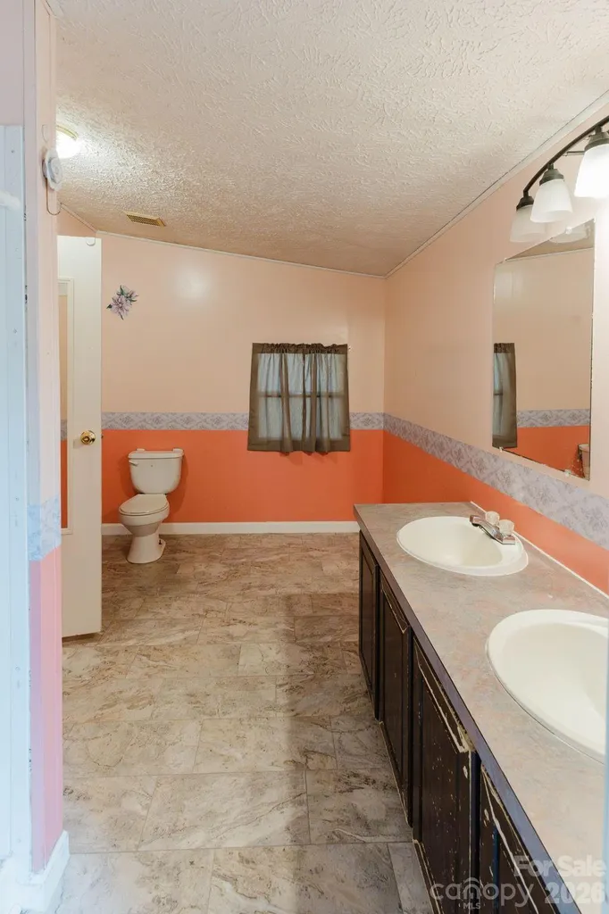 308 Forest Hollow Drive Statesville NC 28677