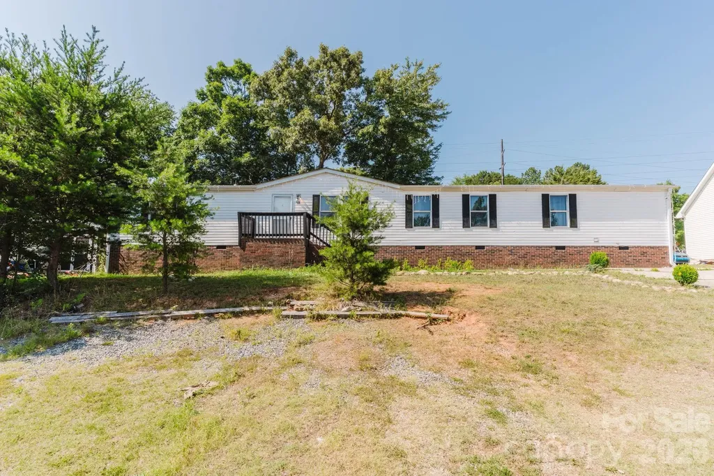 308 Forest Hollow Drive Statesville NC 28677