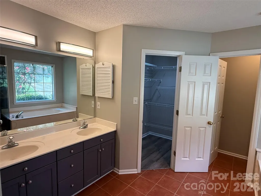 4370 Fellows Lane Charlotte NC 28215