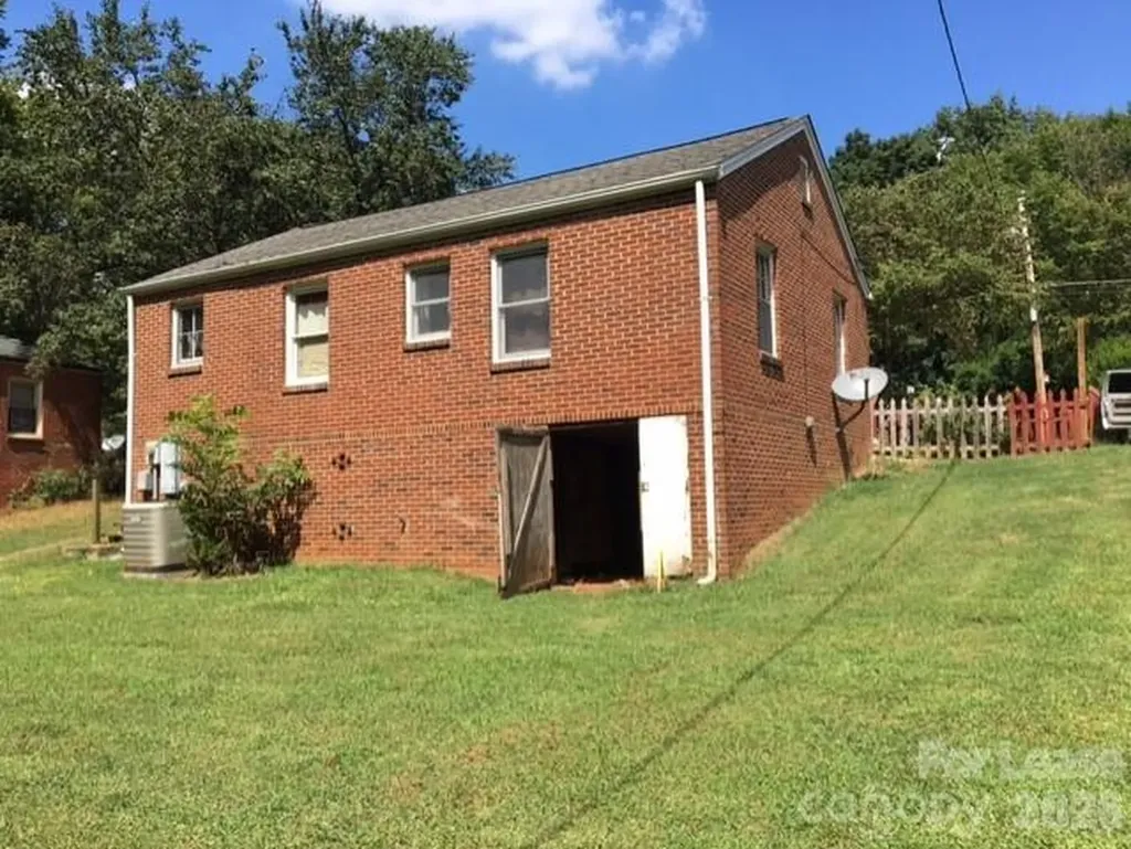327 Westwood Drive Statesville NC 28677