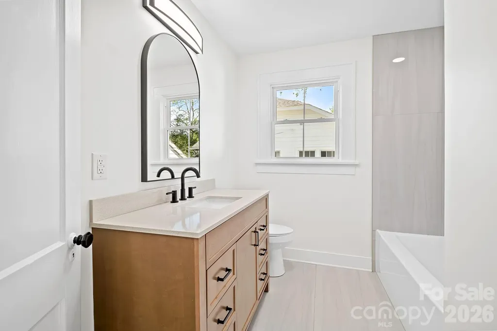 154 Laurel Loop Asheville NC 28806