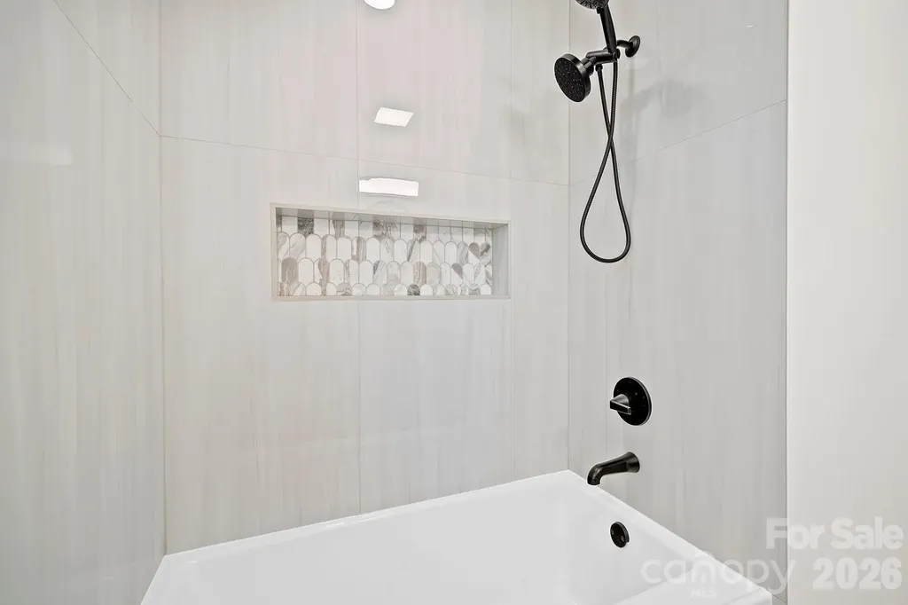 154 Laurel Loop Asheville NC 28806