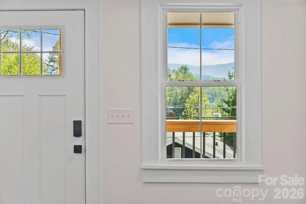154 Laurel Loop Asheville NC 28806