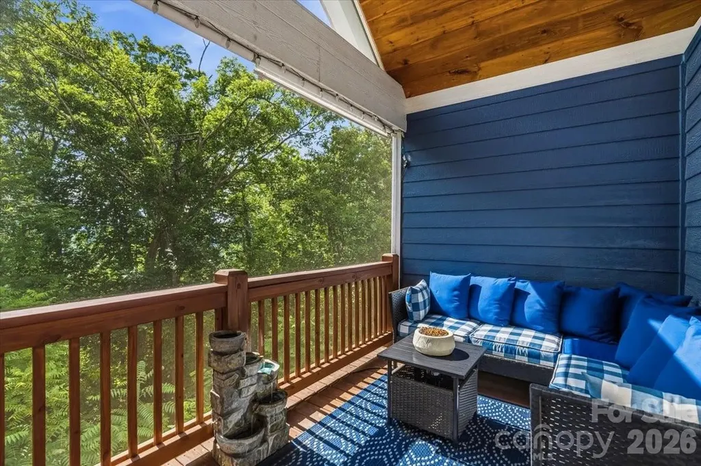 204 Mostert Drive Asheville NC 28804