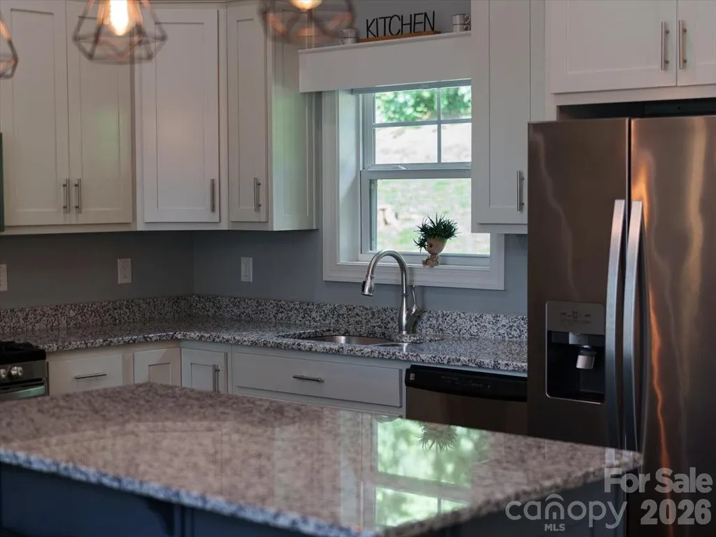 204 Mostert Drive Asheville NC 28804