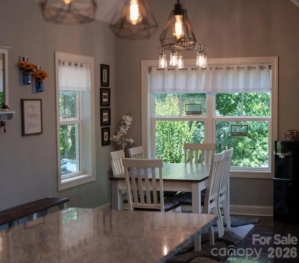 204 Mostert Drive Asheville NC 28804