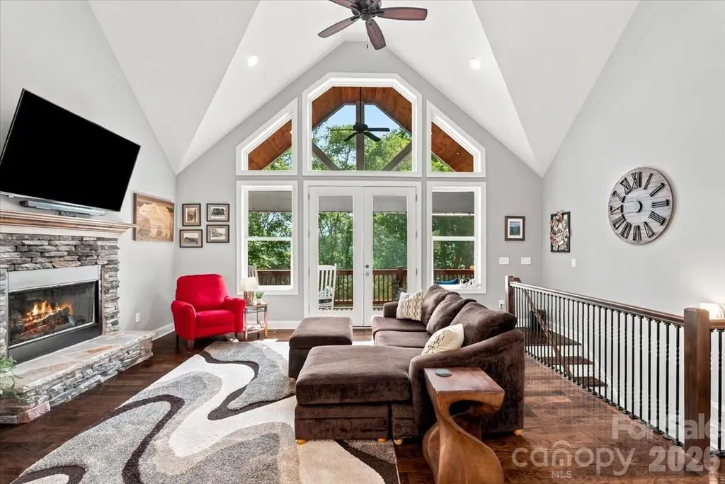 204 Mostert Drive Asheville NC 28804